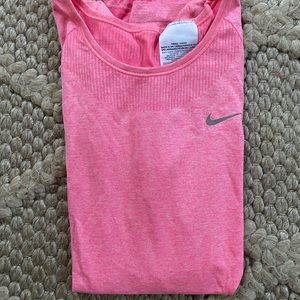 Nike Dri-Fit Short Sleeve: Size M